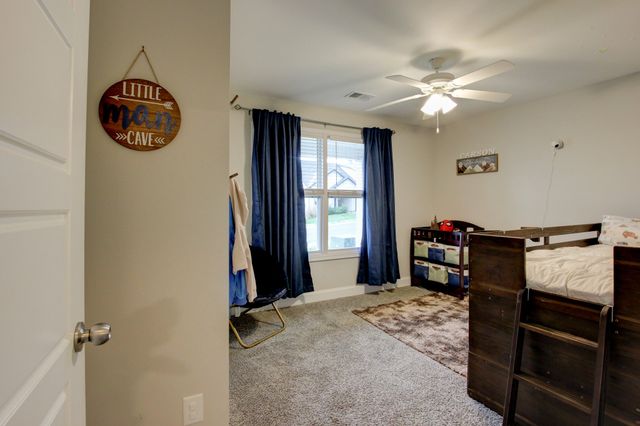 122 Lucerne Ln, Clarksville, TN 37040