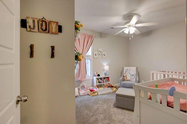 122 Lucerne Ln, Clarksville, TN 37040