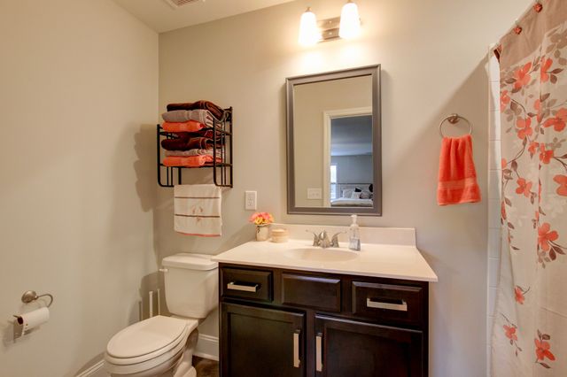 122 Lucerne Ln, Clarksville, TN 37040