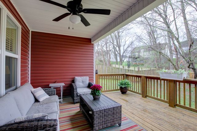 122 Lucerne Ln, Clarksville, TN 37040