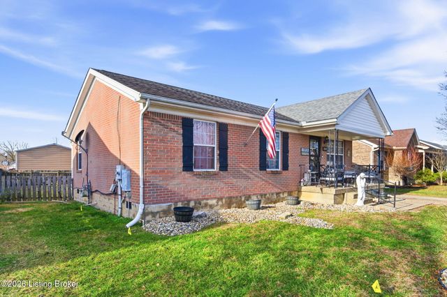 403 Tecumseh Dr, Shepherdsville, KY 40165