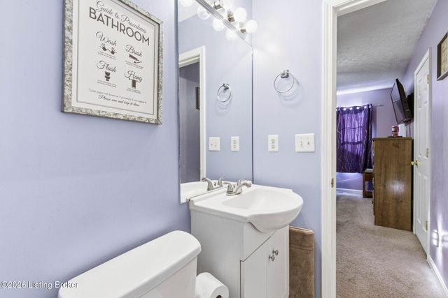 403 Tecumseh Dr, Shepherdsville, KY 40165