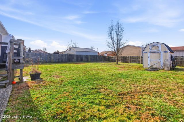 403 Tecumseh Dr, Shepherdsville, KY 40165