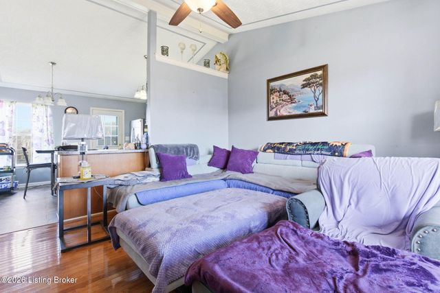 403 Tecumseh Dr, Shepherdsville, KY 40165