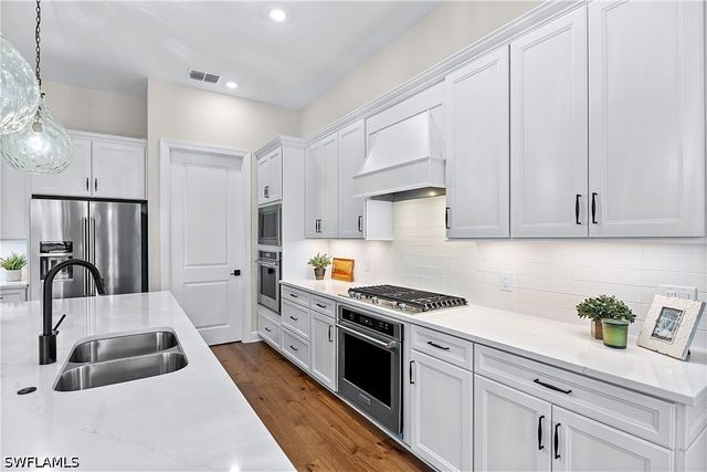 20589 Napa LOOP, Estero, FL 33928