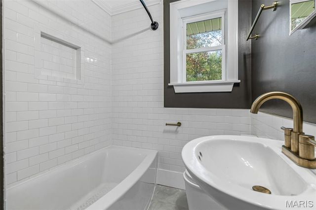 2323 Konert Road, Fenton, MO 63026