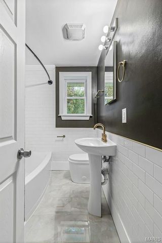 2323 Konert Road, Fenton, MO 63026