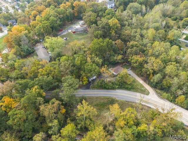 2323 Konert Road, Fenton, MO 63026