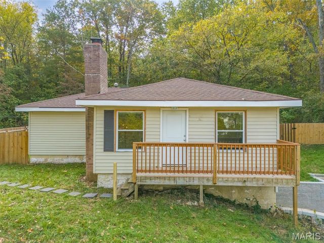 2323 Konert Road, Fenton, MO 63026