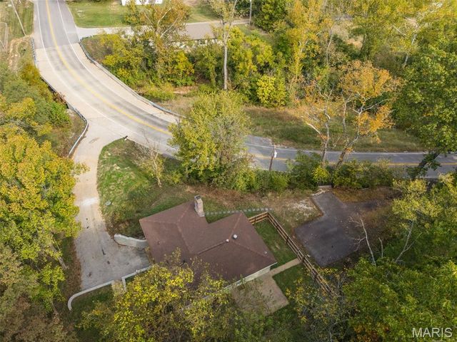 2323 Konert Road, Fenton, MO 63026