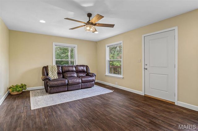 2323 Konert Road, Fenton, MO 63026