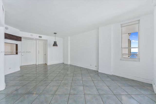 888 Brickell Key Dr 2201, Miami, FL 33131