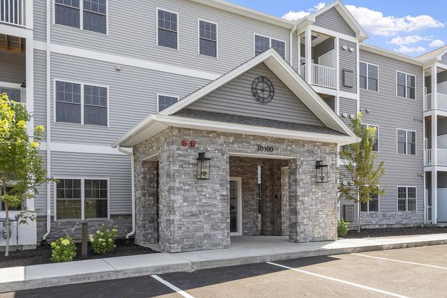 10100 S Willow St Unit 203, Manchester, NH 03103