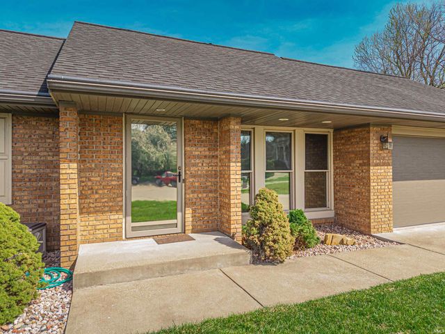 6166 River Bluff Drive, Newburgh, IN 47630