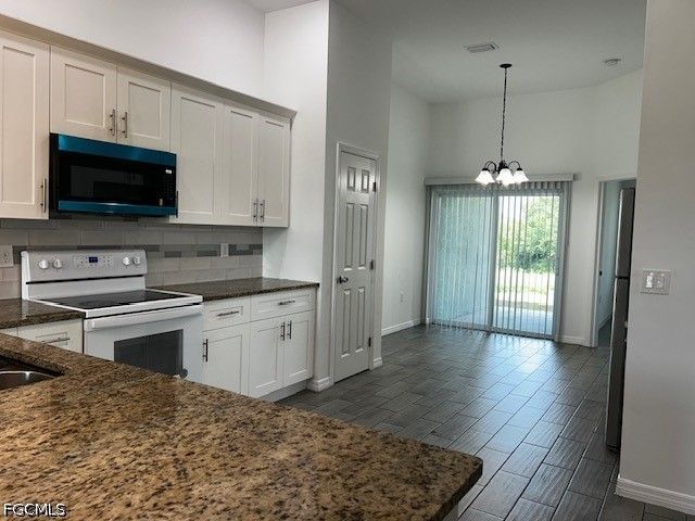 2202 Haviland AVE S, Lehigh Acres, FL 33973