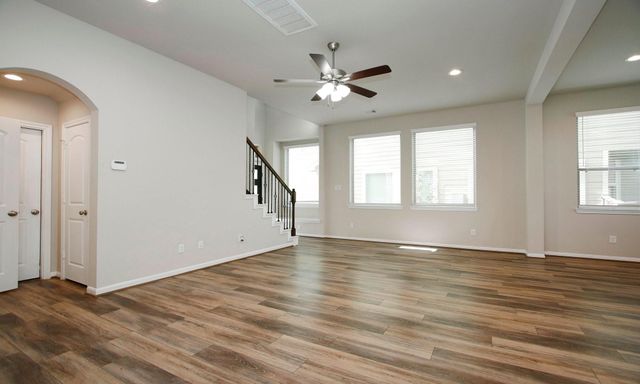 239 Biltmore Loop, Montgomery, TX 77316