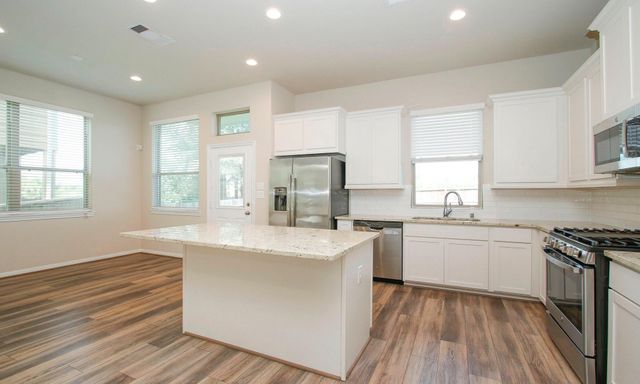 239 Biltmore Loop, Montgomery, TX 77316
