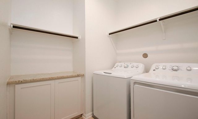 239 Biltmore Loop, Montgomery, TX 77316