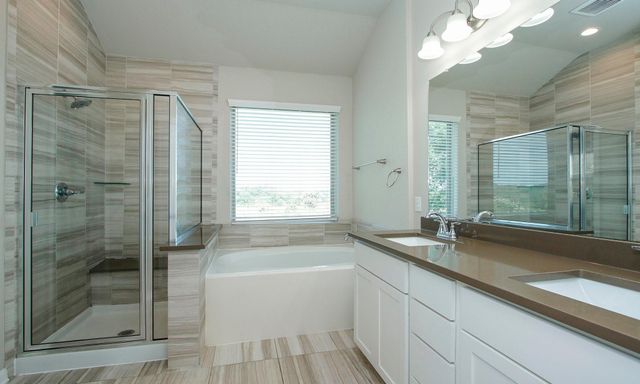 239 Biltmore Loop, Montgomery, TX 77316
