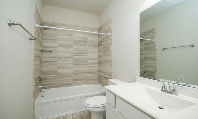 239 Biltmore Loop, Montgomery, TX 77316