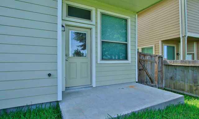 239 Biltmore Loop, Montgomery, TX 77316
