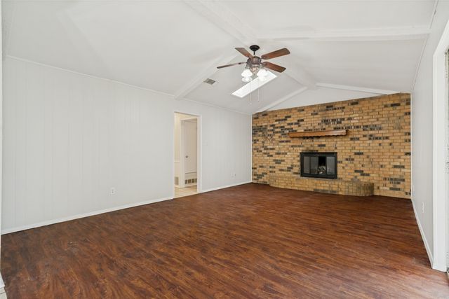 1203 Linda Lane, Cleburne, TX 76033
