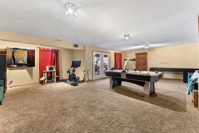 8100 149th Street W, Taylor Ridge, IL 61284