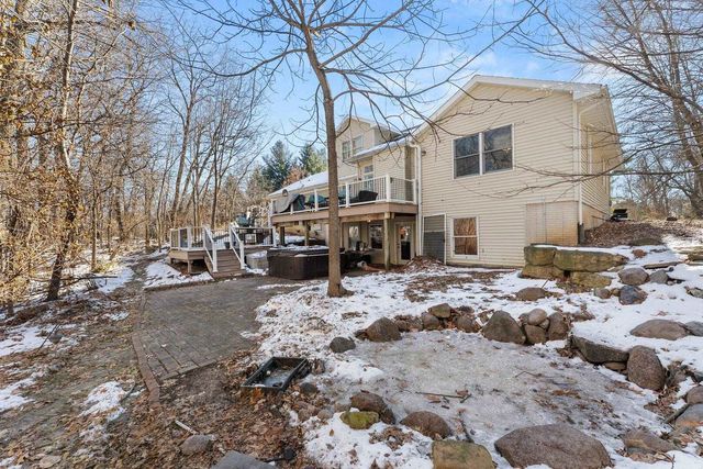 8100 149th Street W, Taylor Ridge, IL 61284