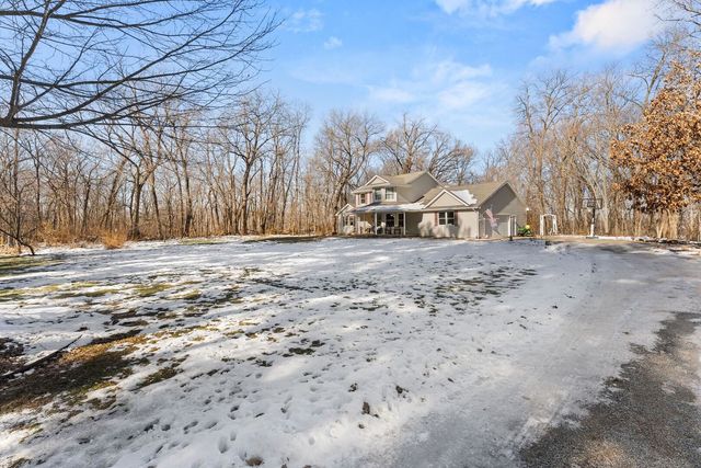 8100 149th Street W, Taylor Ridge, IL 61284