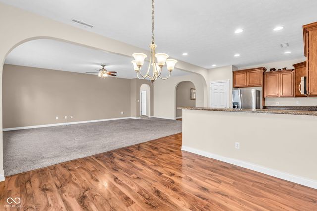 1612 Dorset Drive, Avon, IN 46123