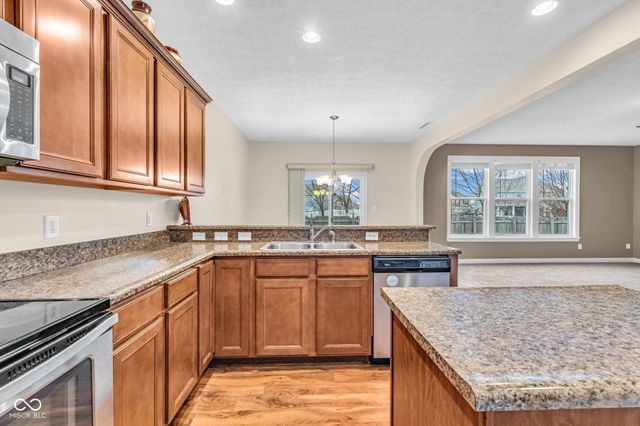 1612 Dorset Drive, Avon, IN 46123