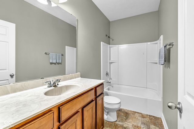 1612 Dorset Drive, Avon, IN 46123