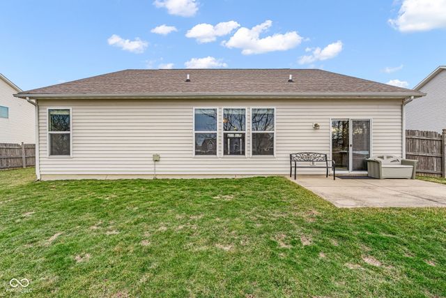 1612 Dorset Drive, Avon, IN 46123