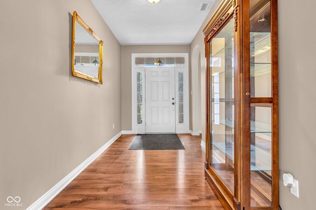 1612 Dorset Drive, Avon, IN 46123