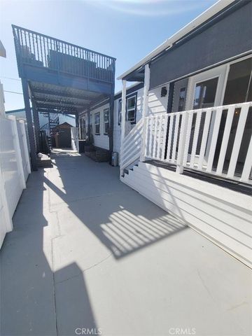 21752 Pacific Coast Hwy. 20A, Huntington Beach, CA 92646