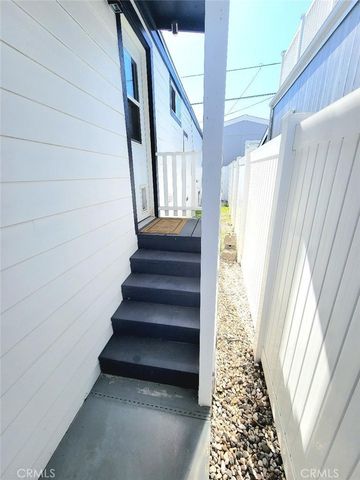 21752 Pacific Coast Hwy. 20A, Huntington Beach, CA 92646