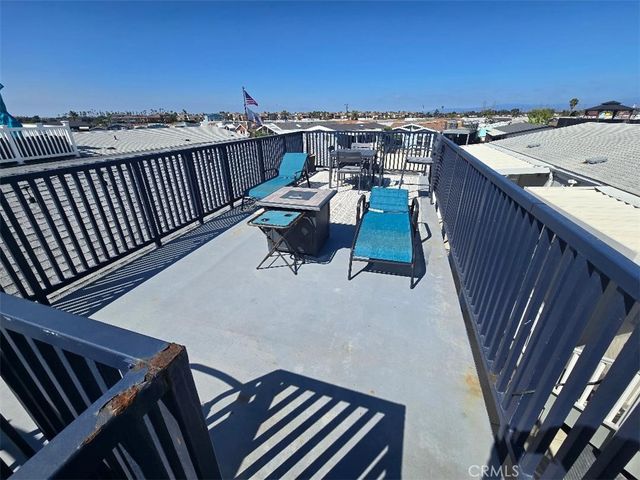 21752 Pacific Coast Hwy. 20A, Huntington Beach, CA 92646