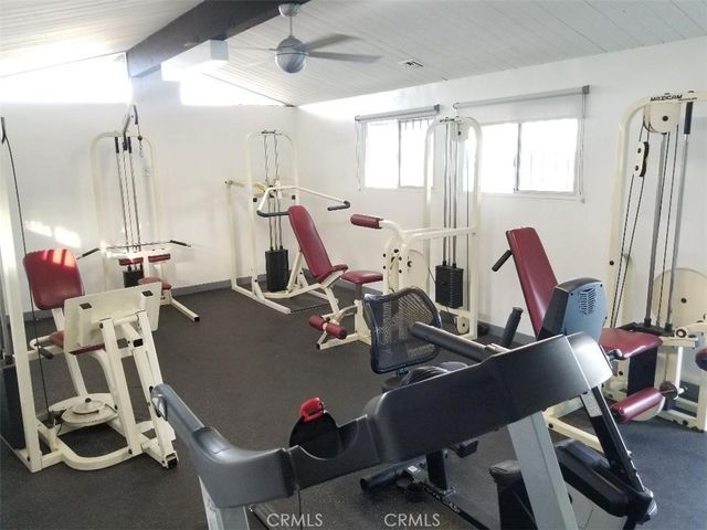 21752 Pacific Coast Hwy. 20A, Huntington Beach, CA 92646