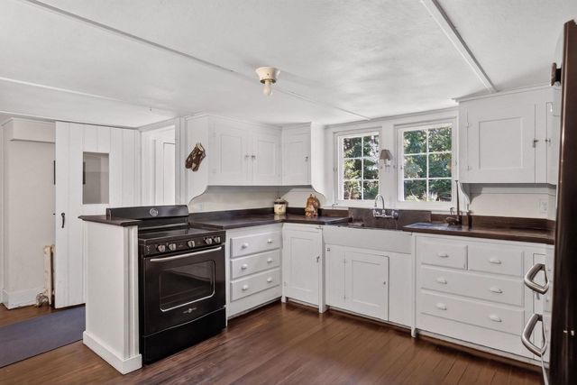 7 Carmen Ln, Orleans, MA 02653