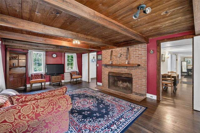 7 Carmen Ln, Orleans, MA 02653