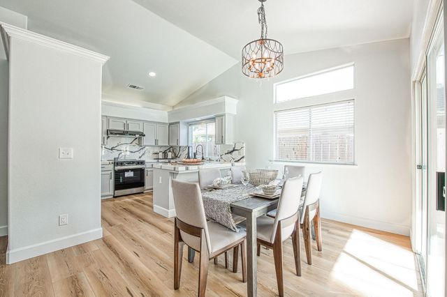 4994 W Decatur Avenue, Fresno, CA 93722