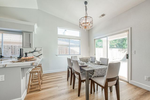 4994 W Decatur Avenue, Fresno, CA 93722