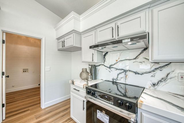 4994 W Decatur Avenue, Fresno, CA 93722