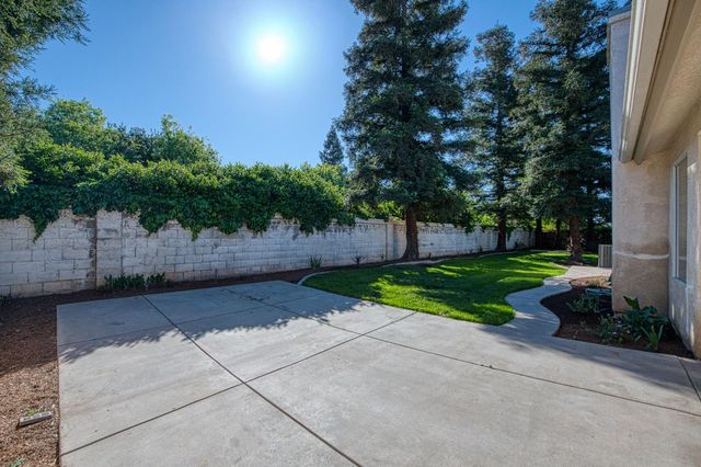 4994 W Decatur Avenue, Fresno, CA 93722