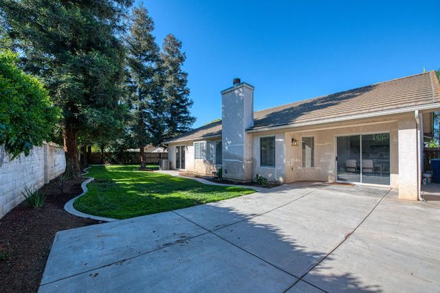 4994 W Decatur Avenue, Fresno, CA 93722