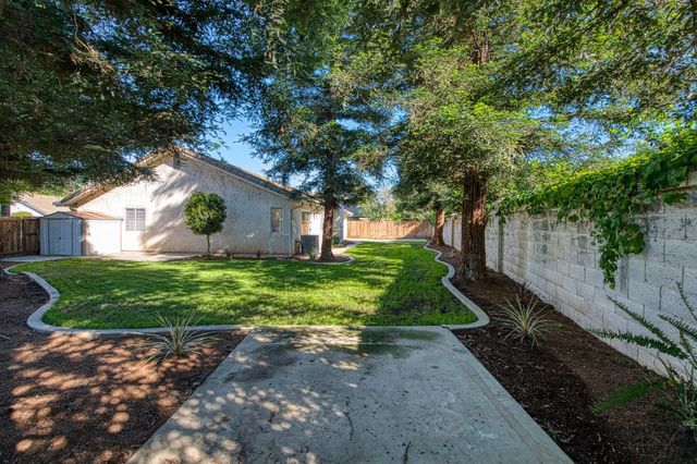 4994 W Decatur Avenue, Fresno, CA 93722