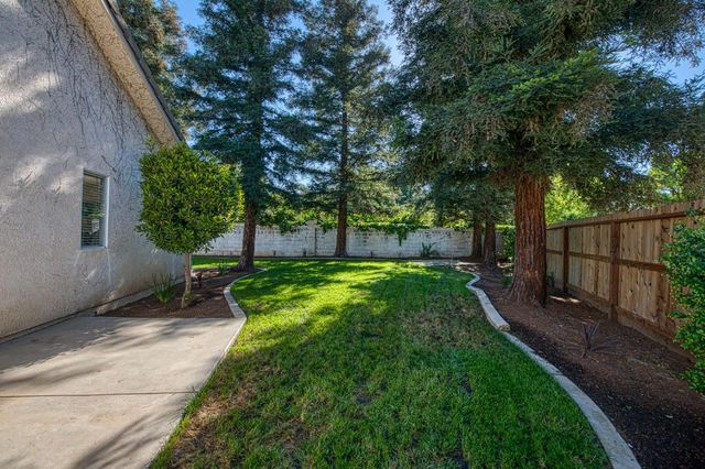 4994 W Decatur Avenue, Fresno, CA 93722