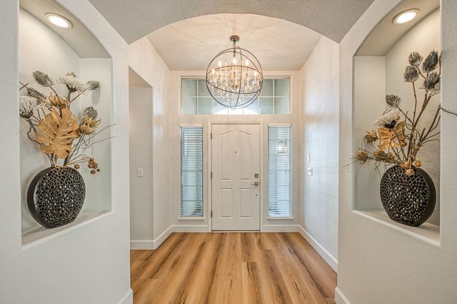 4994 W Decatur Avenue, Fresno, CA 93722