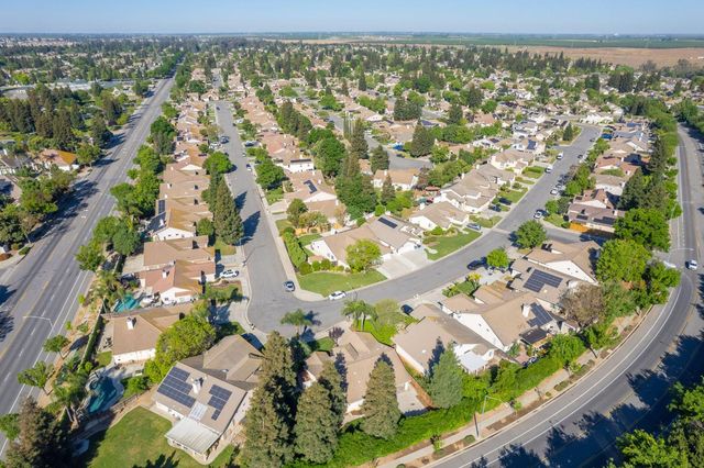 4994 W Decatur Avenue, Fresno, CA 93722