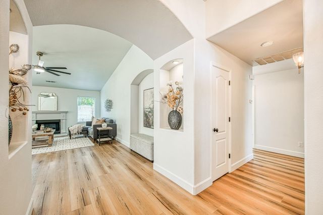 4994 W Decatur Avenue, Fresno, CA 93722